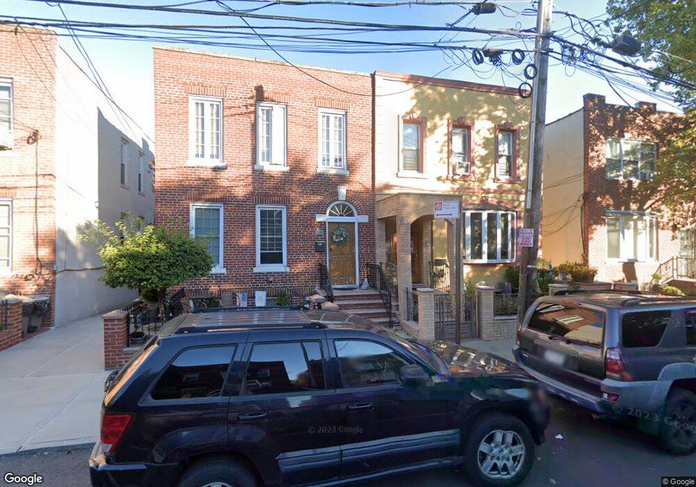 2438 24th St unit 2, Astoria, NY 11102 - photo 1