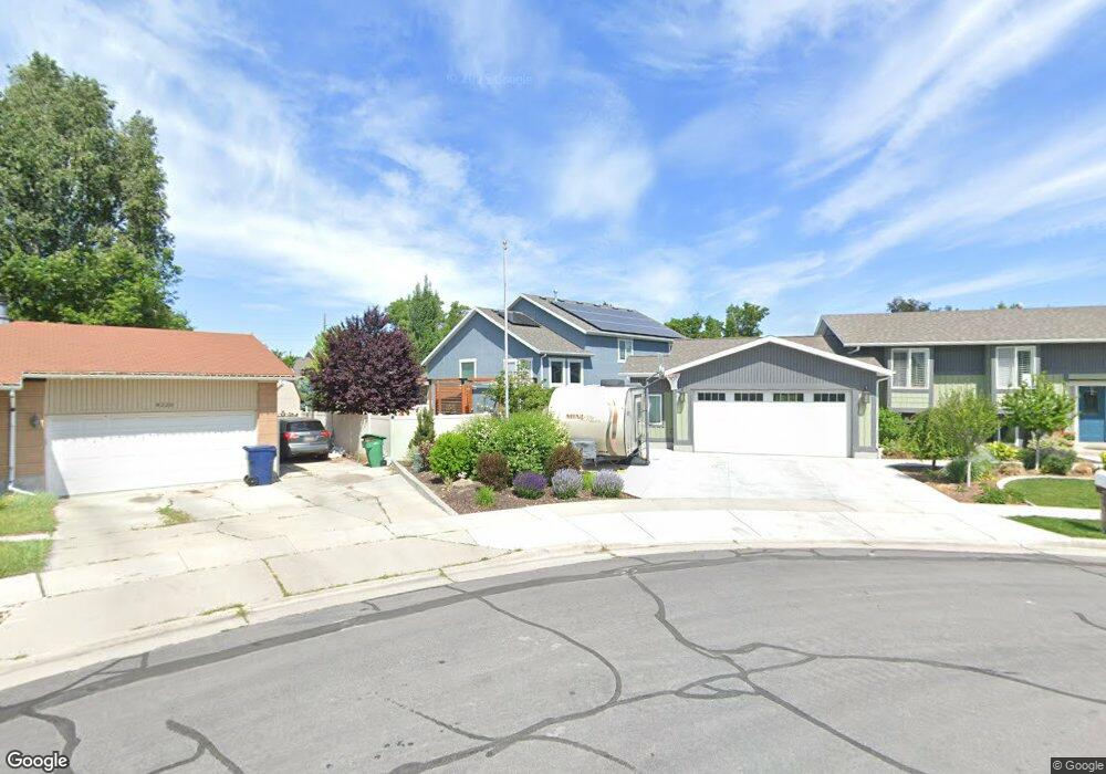 8223 S 1000 E unit 3, Sandy, UT 84094 - photo 1