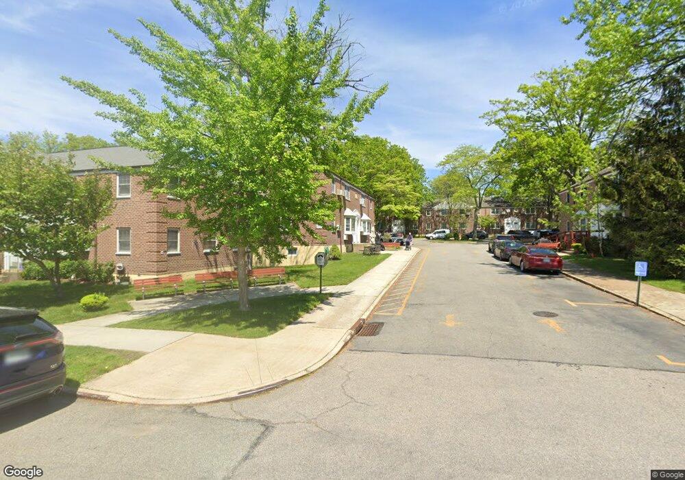 6021 251st St unit Upper, Little Neck, NY 11362 - photo 1