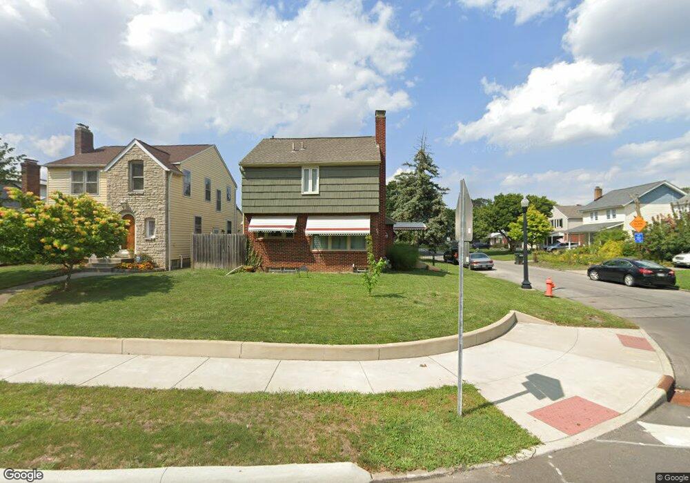 2920 Wicklow Rd, Columbus, OH 43204 - photo 1