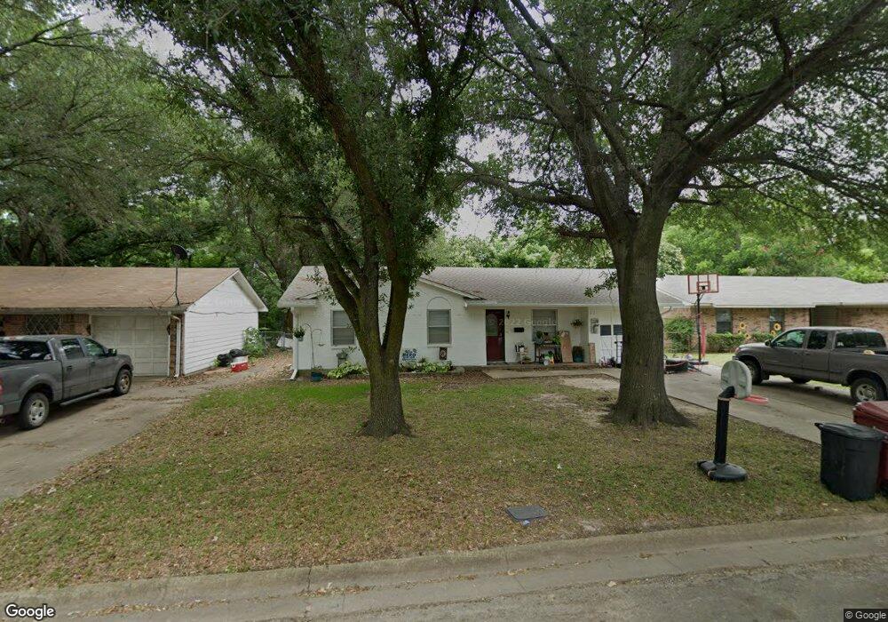 228 Victory St, Bonham, TX 75418 - photo 1