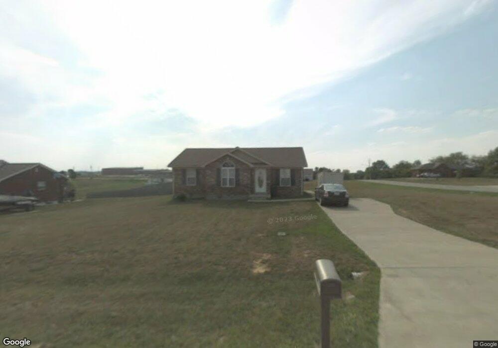 100 Shawnee Ct, Bloomfield, KY 40008 - photo 1