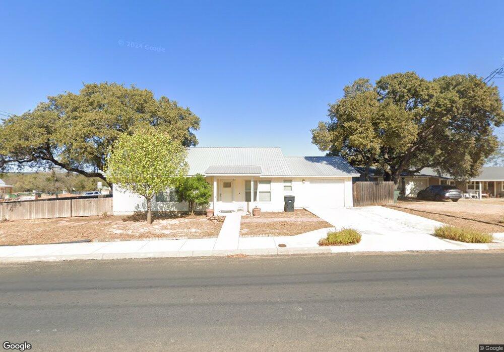 324 W Live Oak St, Fredericksburg, TX 78624 - photo 1