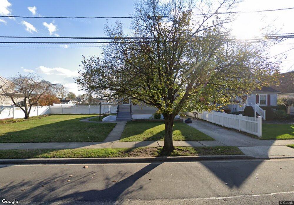 72 Cypress Ave, Oceanside, NY 11572 - photo 1