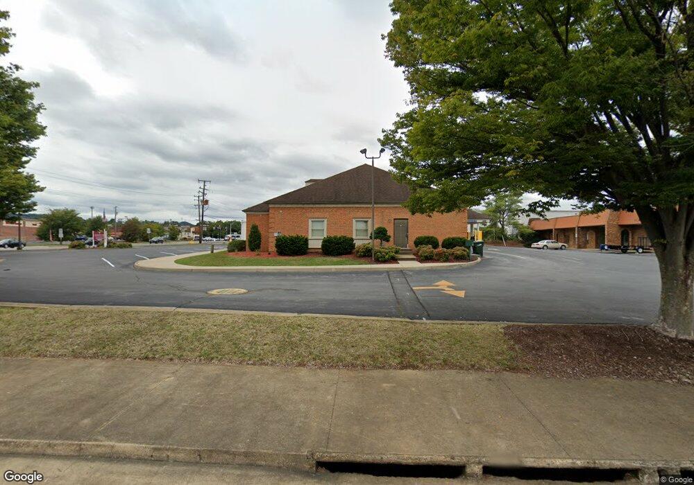 251 N Poplar Ave, Waynesboro, VA 22980 - photo 1