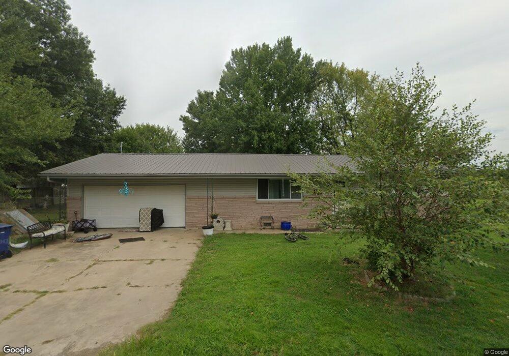 410 Goode Ave, Columbus, KS 66725 - photo 1