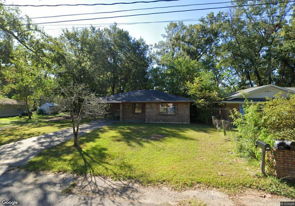 806 Fourth St, Picayune, MS 39466 - photo 1
