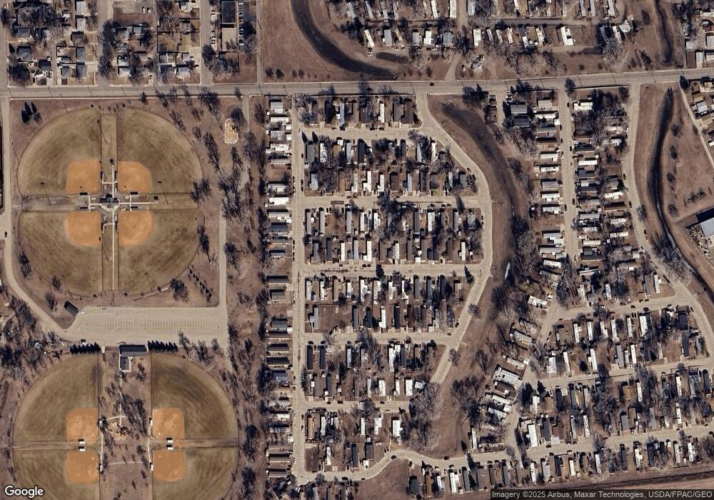 106 W Coyote St unit 106, Mandan, ND 58554 - photo 1