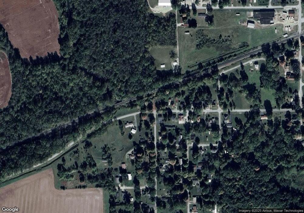 520 W Mckeever St, Andrews, IN 46702 - photo 1