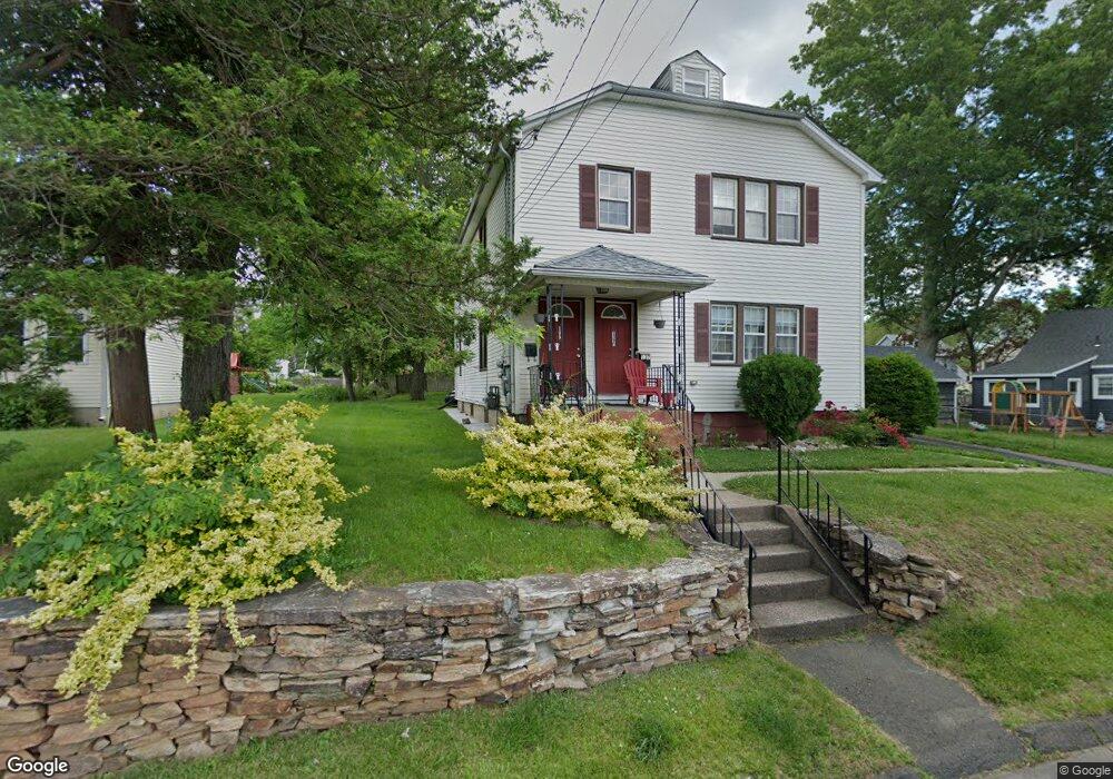 135 E Barber St, Windsor, CT 06095 - photo 1