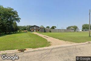 104 9th St NE, Pipestone, MN 56164