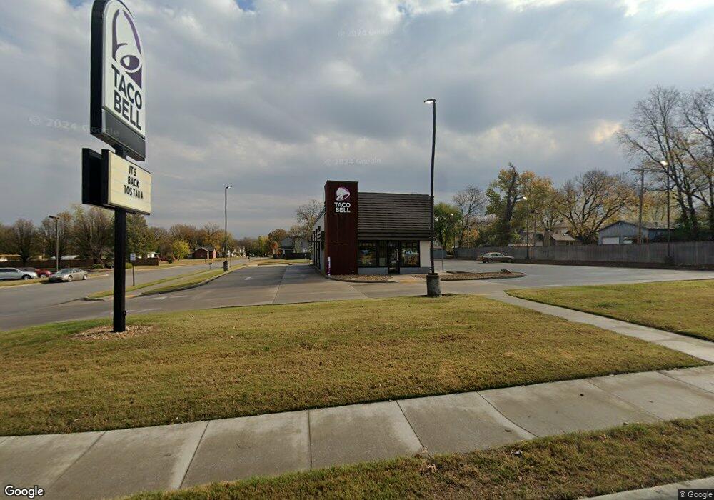 221 N 16th St, Parsons, KS 67357 - photo 1