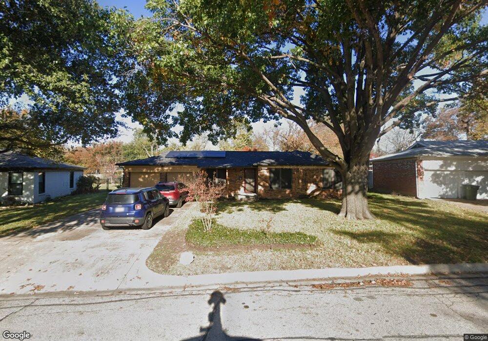 333 Hurst Dr, Bedford, TX 76022 - photo 1