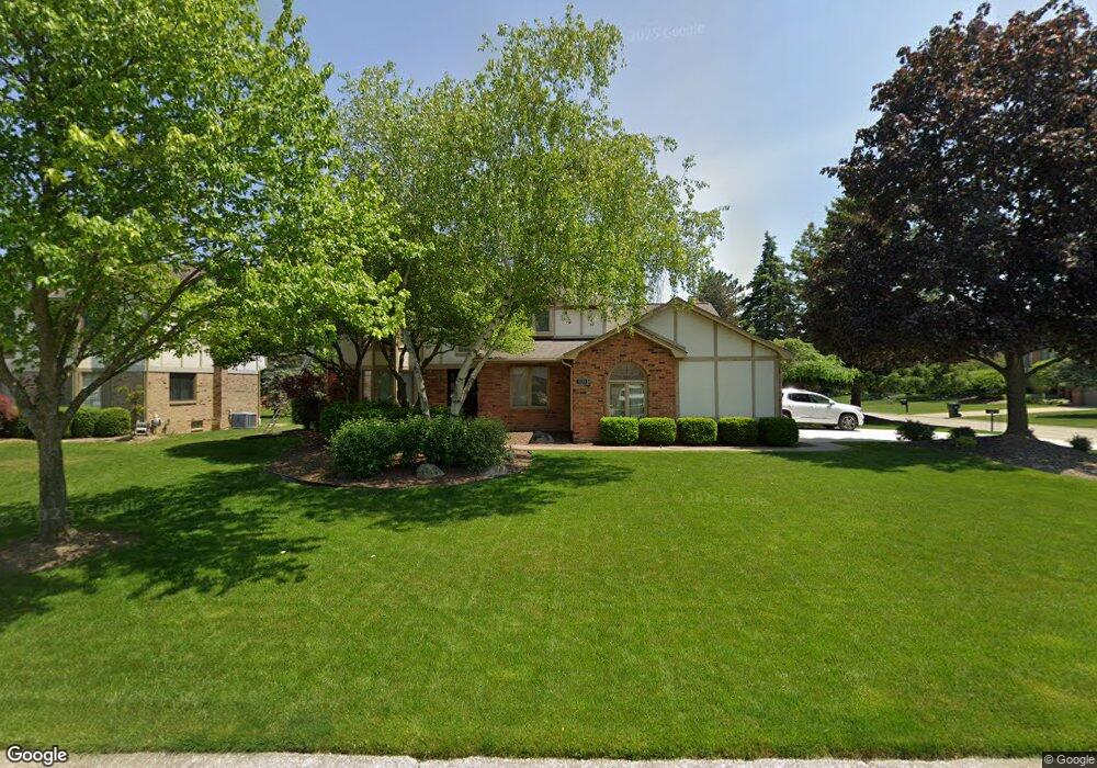 1330 Sherborn Ct, Rochester Hills, MI 48306 - photo 1