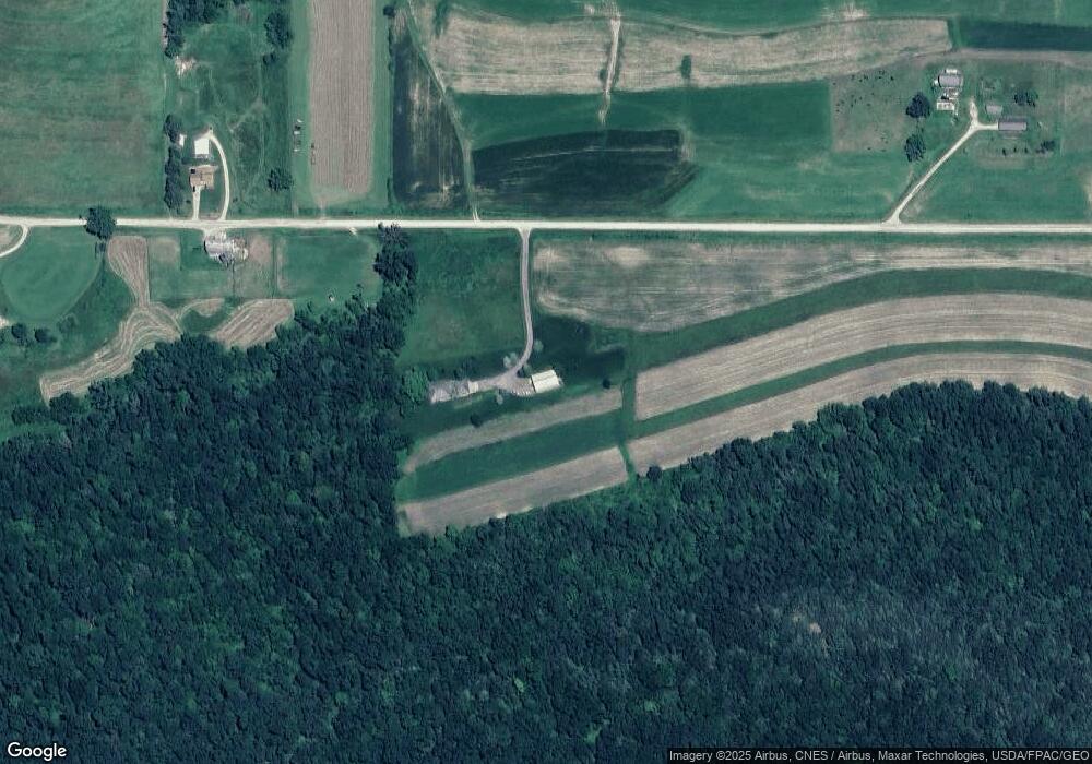 16435 Paradise Dr, Houston, MN 55943 - photo 1