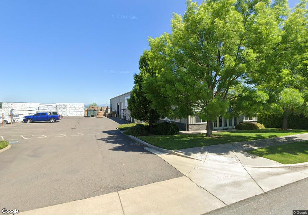 1121 Helicopter Way unit 102, Central Point, OR 97502 - photo 1