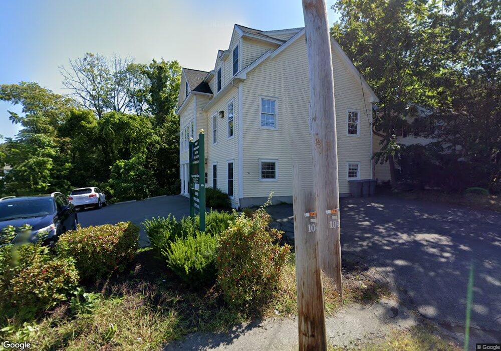 194 Central St unit 3, Saugus, MA 01906 - photo 1