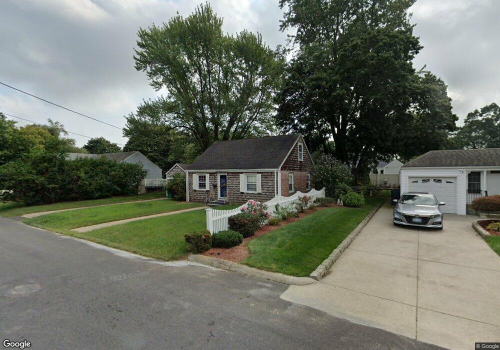 48 Halsey Dr, Warwick, RI 02889 - photo 1