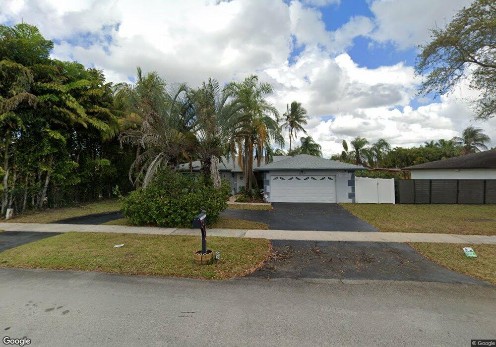 12711 SW 9th Place, Davie, FL 33325 - photo 1