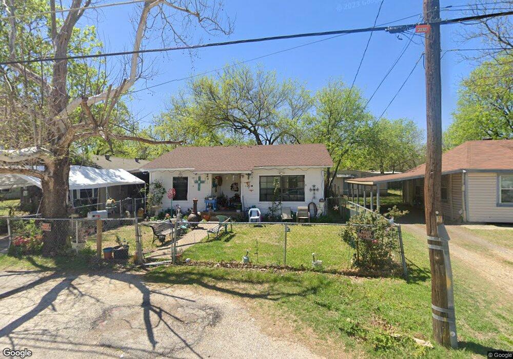 1211 Joslin St, Cleburne, TX 76033 - photo 1
