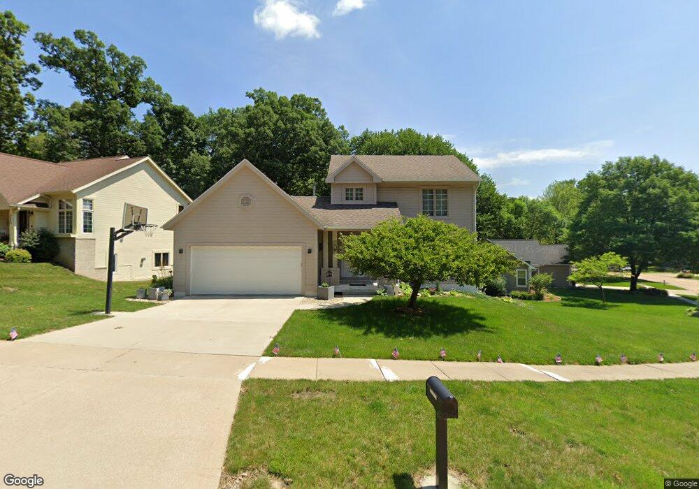 3440 Sycamore Ct NE, Cedar Rapids, IA 52402 - photo 1