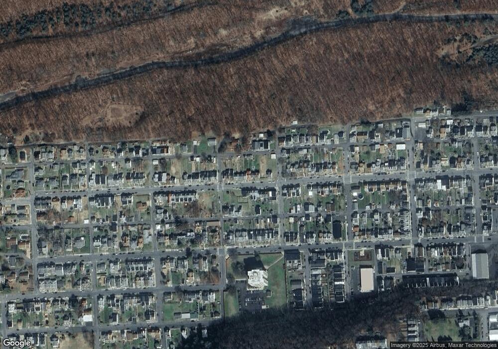 1325 W Walnut St, Coal Township, PA 17866 - photo 1