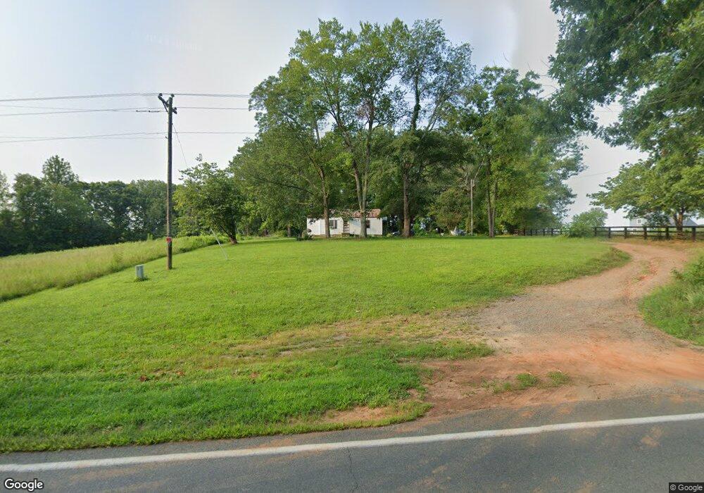 5751 Old Buckingham Rd, Powhatan, VA 23139 - photo 1