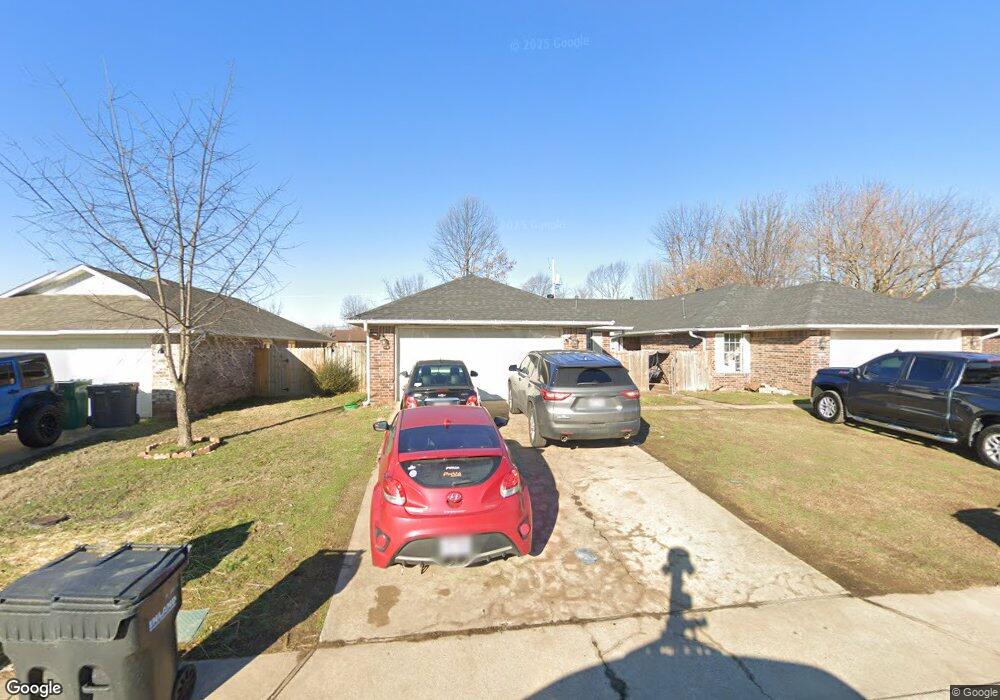 1938, 1940 S 11th Place, Rogers, AR 72756 - photo 1