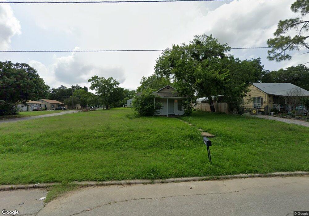 839 D St SE, Ardmore, OK 73401 - photo 1