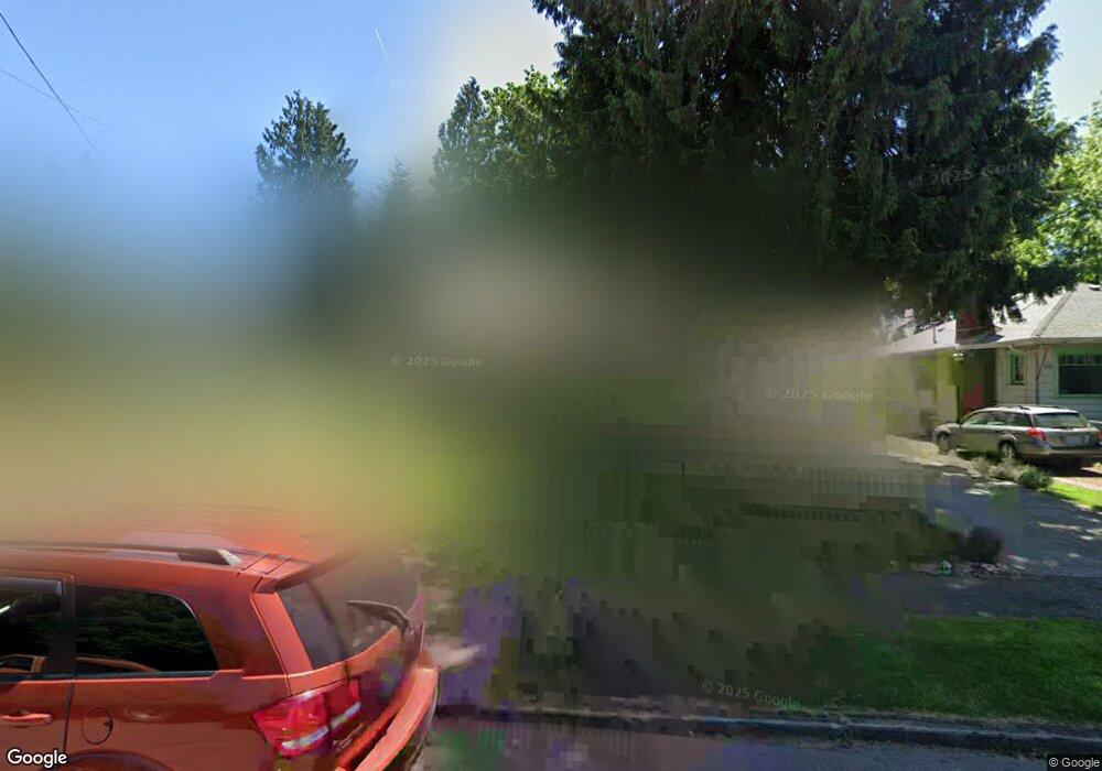 130 NE Russet St, Portland, OR 97211 - photo 1