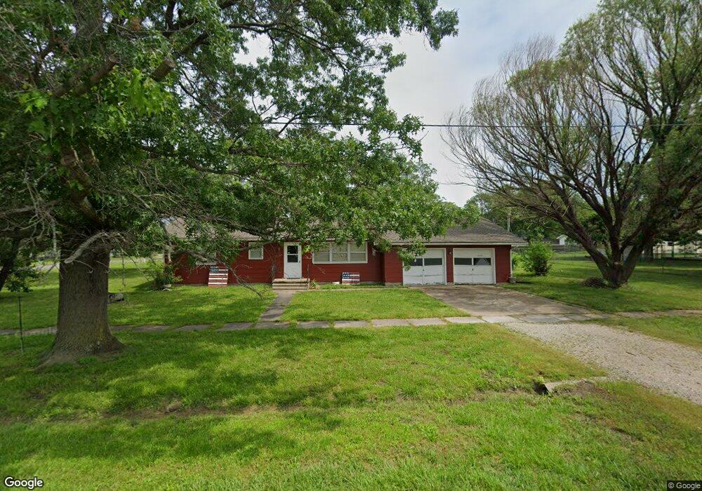 203 E 5th St, Altamont, KS 67330 - photo 1