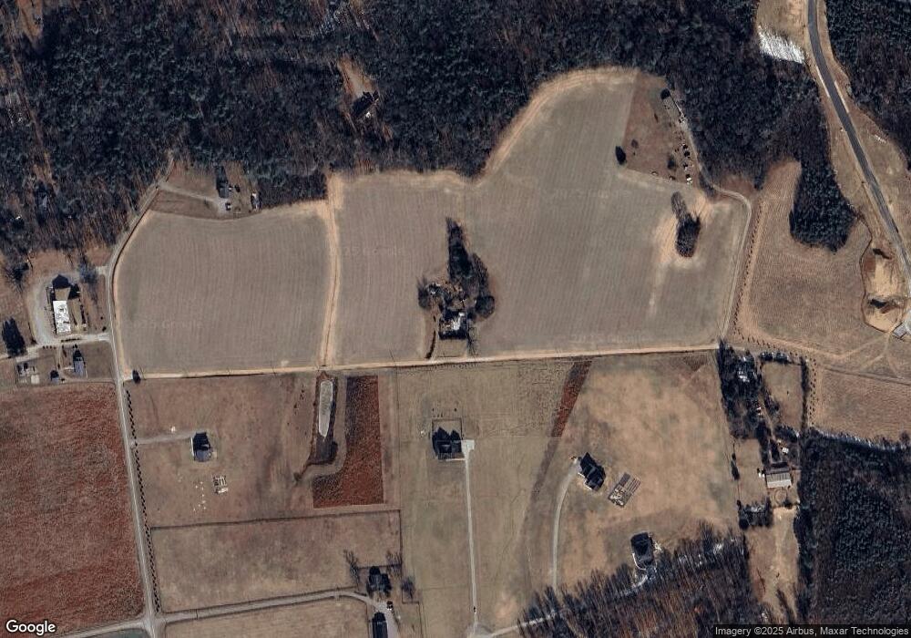 11496 Governors Ln, Ashland, VA 23005 - photo 1