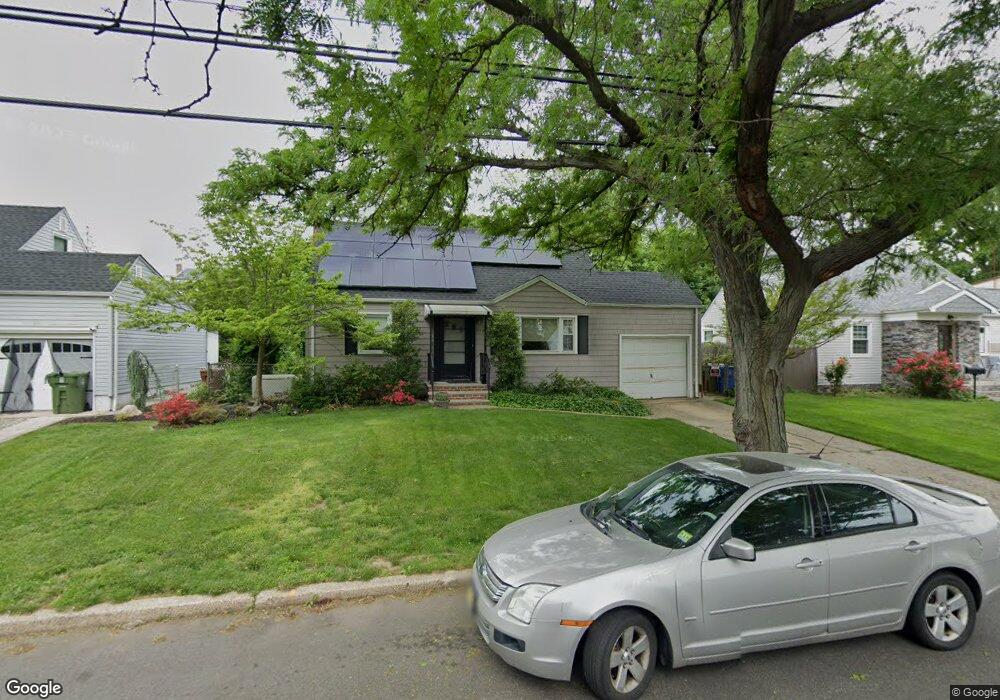 526 Princeton Rd, Linden, NJ 07036 - photo 1