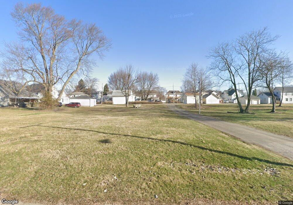 210 Clinton Ct, Findlay, OH 45840 - photo 1
