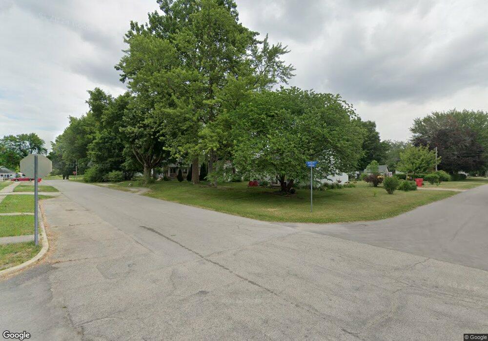 304 N Morgan St, Mentone, IN 46539 - photo 1