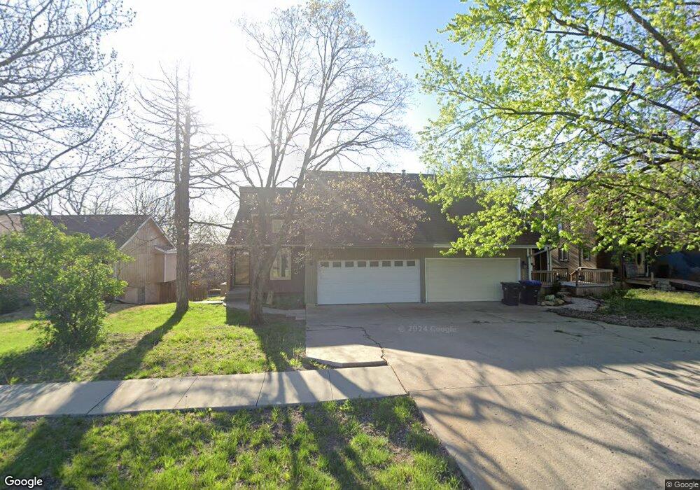 3532 SW Skyline Pkwy, Topeka, KS 66614 - photo 1