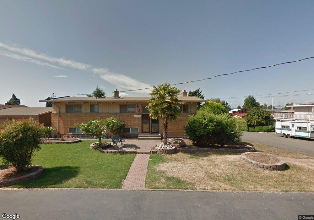 1141 S Apple Ln, Des Moines, WA 98198 - photo 1