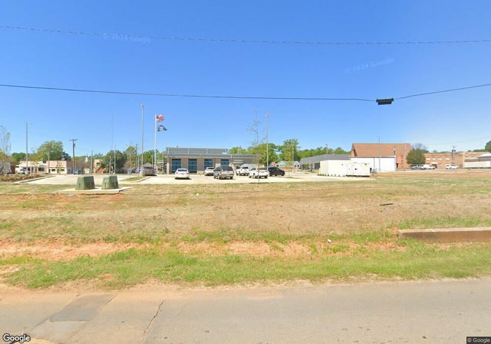 935 N Pine St, Vivian, LA 71082 - photo 1