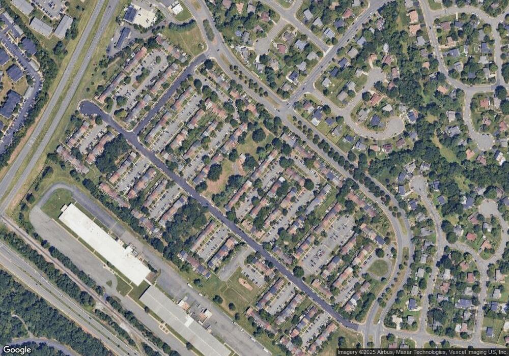 9001 Bonham Cir, Manassas, VA 20110 - photo 1