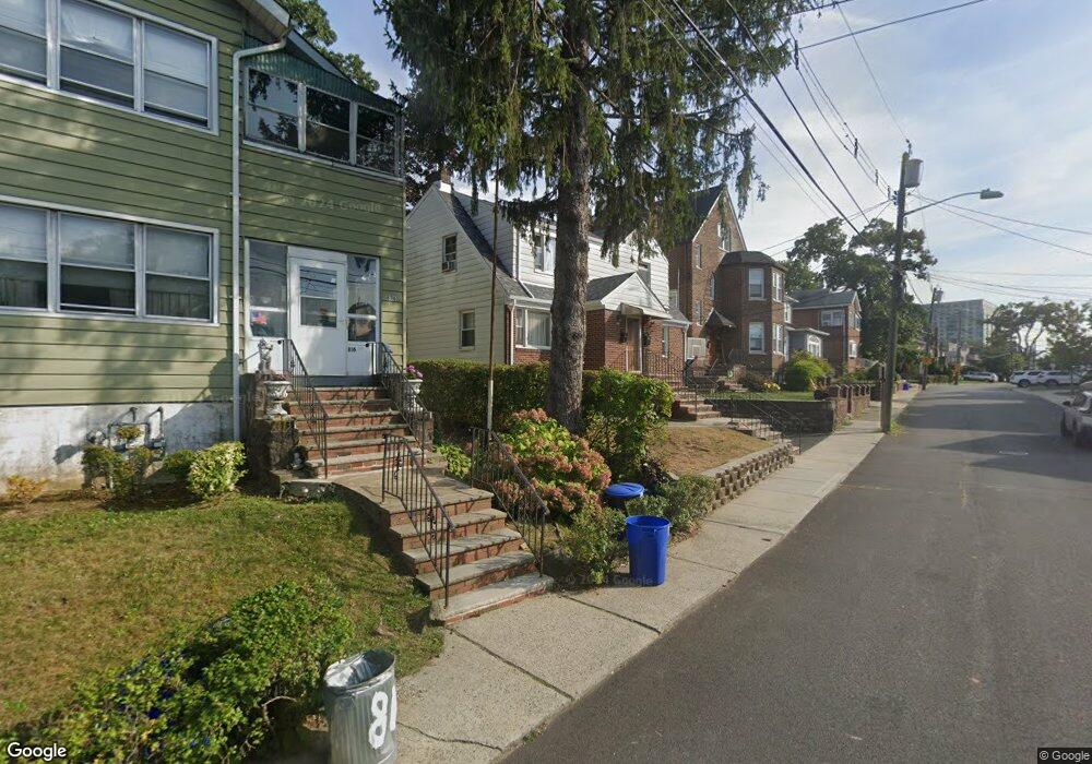 812 Fairview Ln unit Fl. 2, Fort Lee, NJ 07024 - photo 1