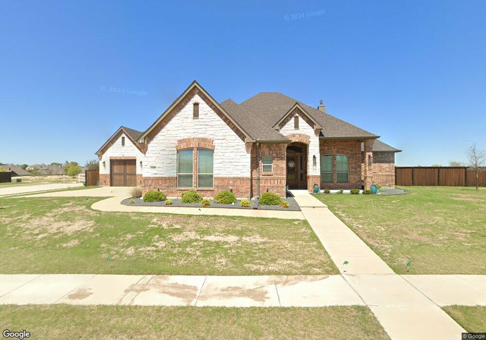 2120 Vanderbilt Dr, Weatherford, TX 76088 - photo 1