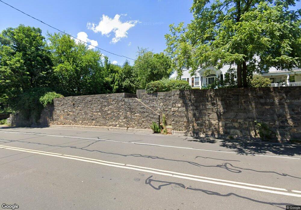 508 E Putnam Ave unit A1, Cos Cob, CT 06807 - photo 1