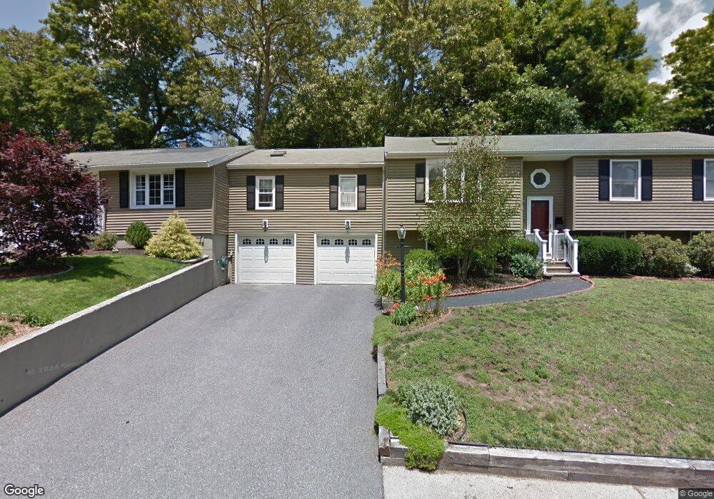 15 Josselyn Place, Newton Highlands, MA 02461 - photo 1