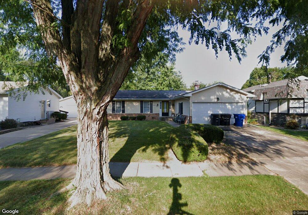 2421 3rd St, Moline, IL 61265 - photo 1