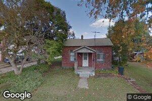 208 E Snyder St, Abingdon, IL 61410