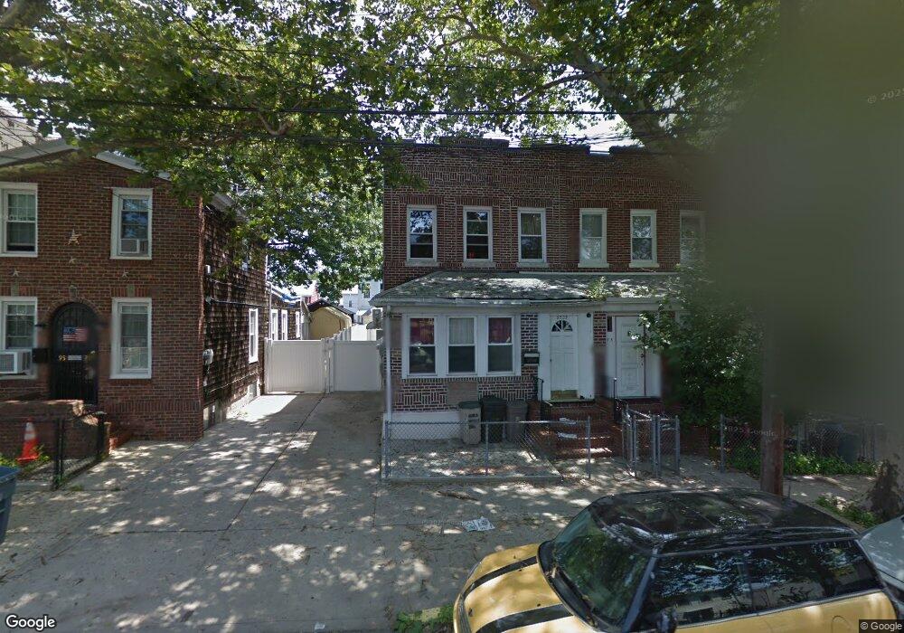 9523 91st St, Ozone Park, NY 11416 - photo 1