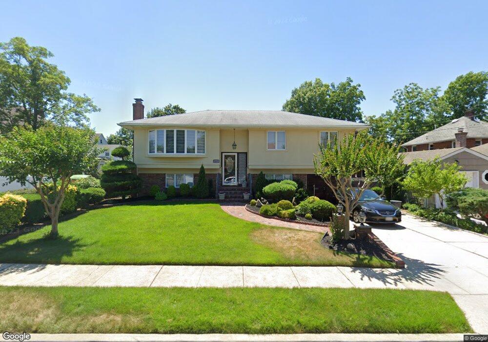 229 Pearsall Place, Woodmere, NY 11598 - photo 1