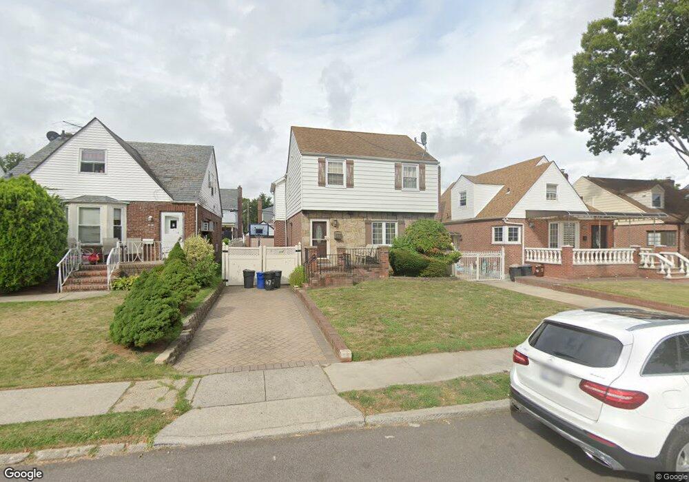 6728 182nd St, Fresh Meadows, NY 11365 - photo 1