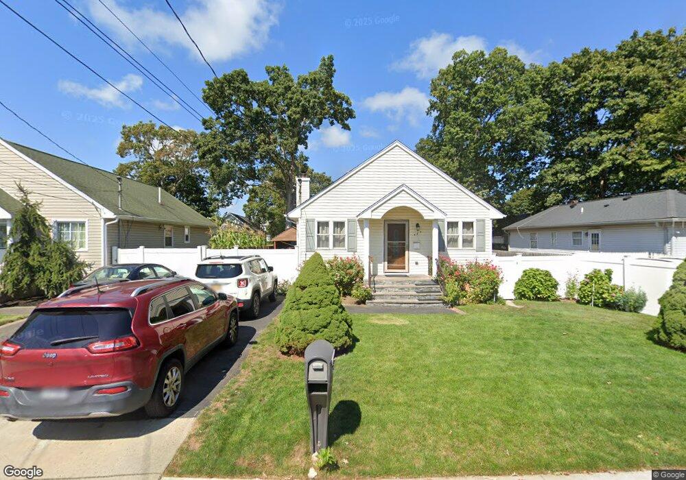 119 42nd St, Copiague, NY 11726 - photo 1