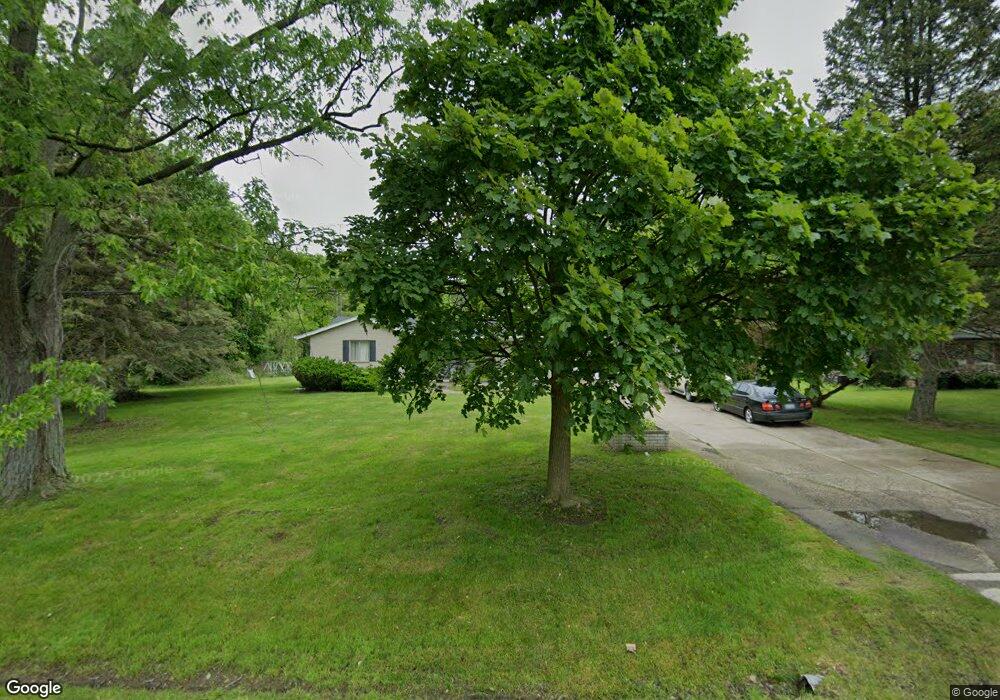 4096 W Carpenter Rd, Flint, MI 48504 - photo 1